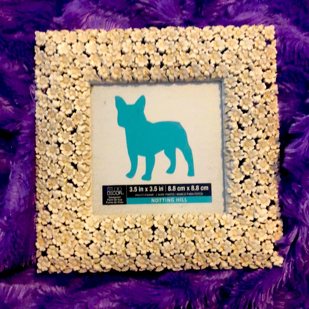 Square photo frame